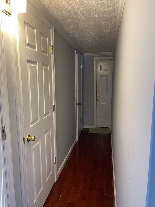 Hallway - 806 Washington St