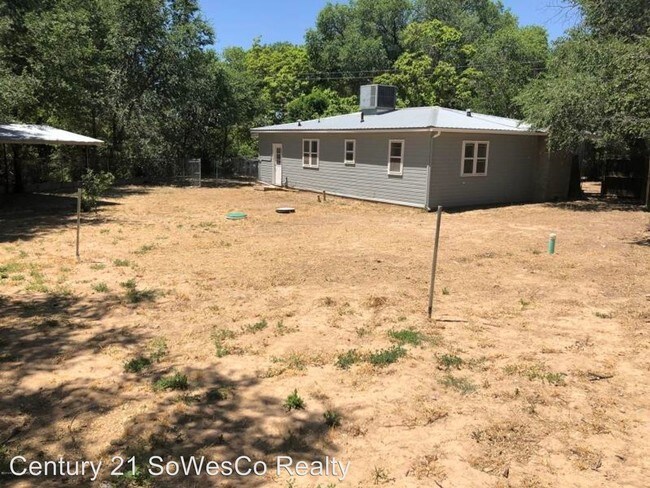 Building Photo - 3 br, 1 bath House - 8 Road 5759