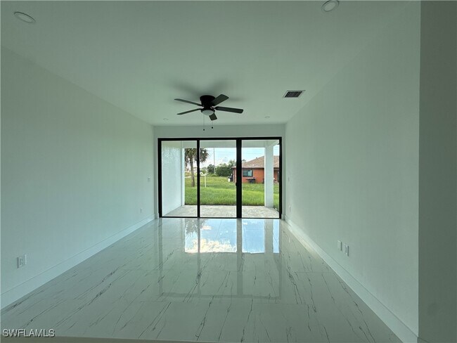 Foto del edificio - 4412-4414 14th St SW