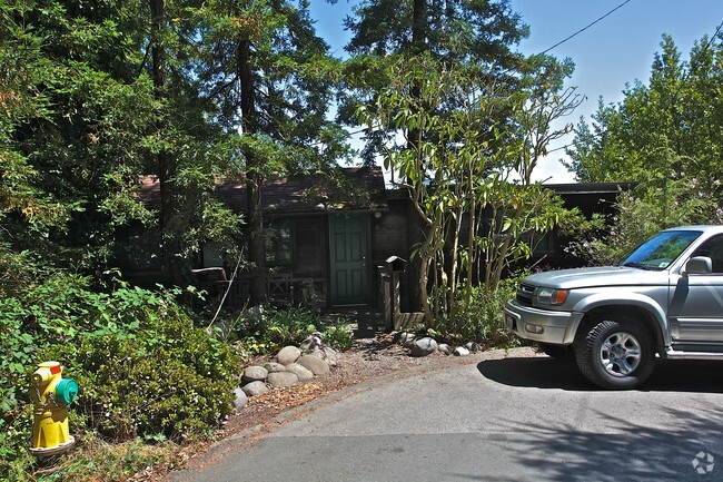Building Photo - 600 Edgewood Ave