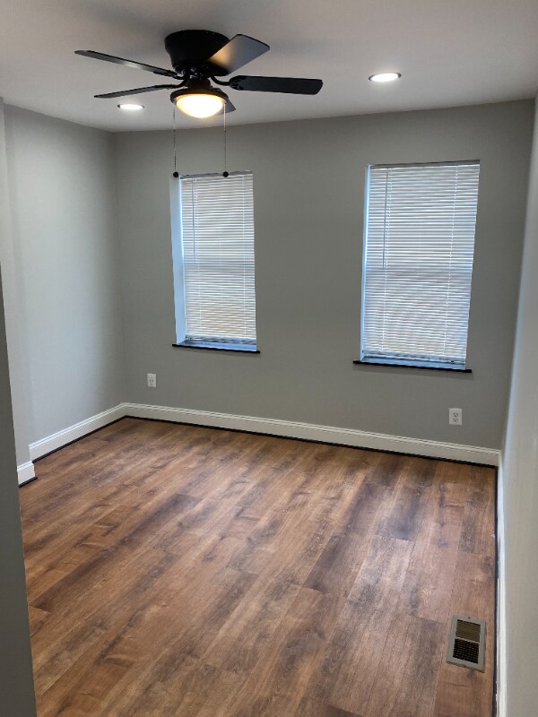 Foto del edificio - 511 N Pulaski St