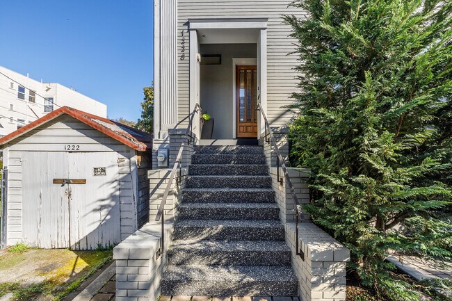 Foto del edificio - 1228 Funston Ave