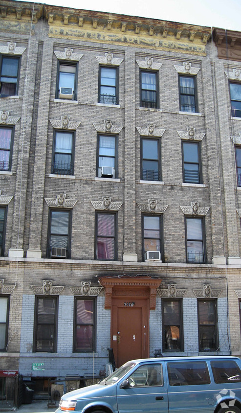Primary Photo - 307 Troutman St