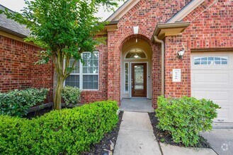 Building Photo - 6706 Oakman Ln