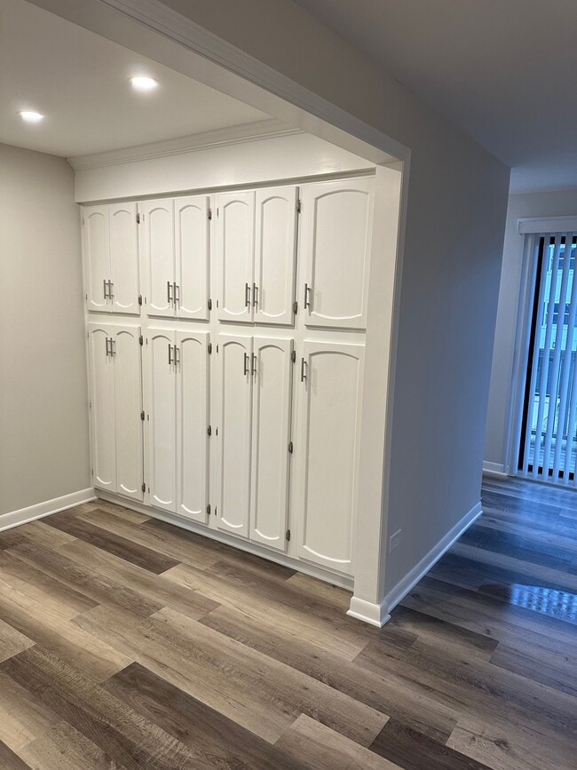 Foto del edificio - 249 N Gregory St