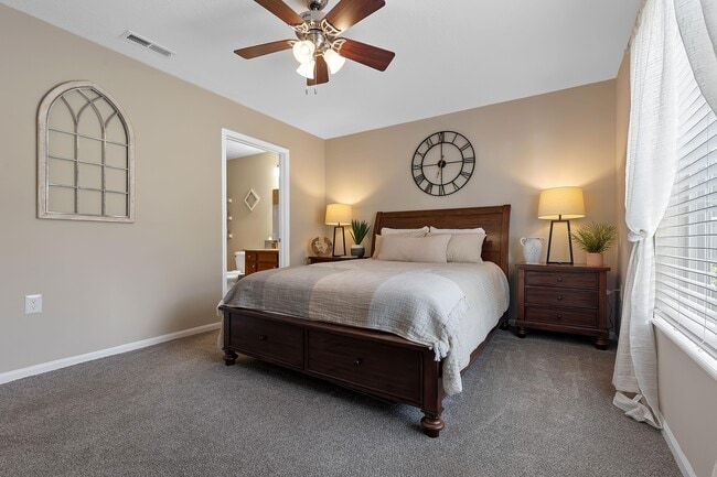 Building Photo - Redwood Brownstown Telegraph Road