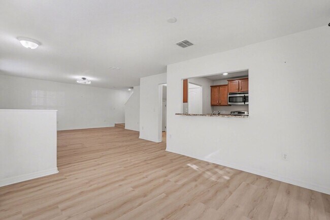 Foto del edificio - 6246 Timberly Ln