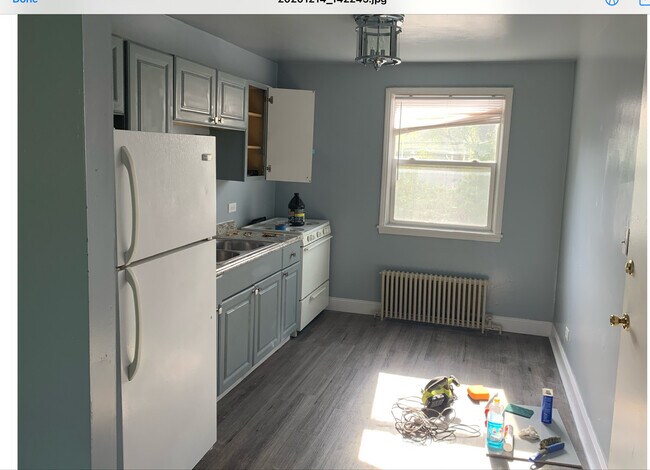 Building Photo - 1215 N Linden Ave
