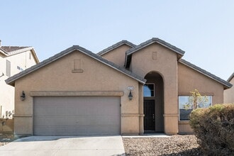 Building Photo - 4924 White Jade St