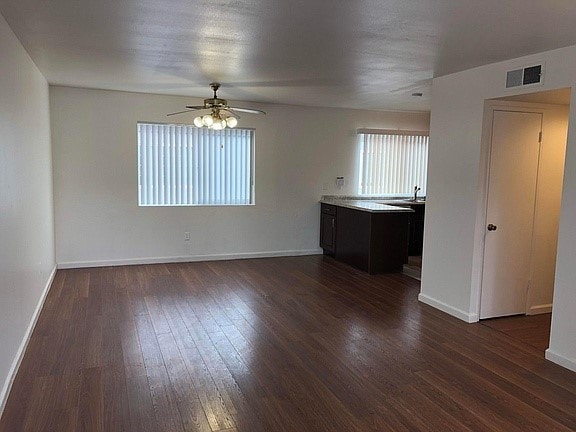 Building Photo - 830 N Adele St