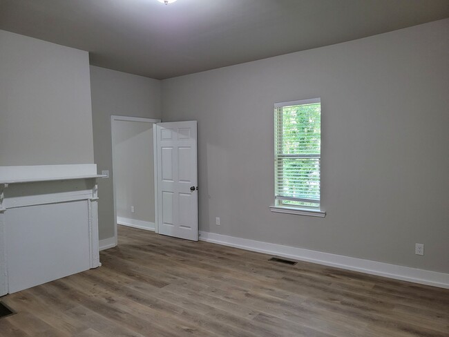 Foto del edificio - Renovated 1 BR 1 BA home in East Newnan