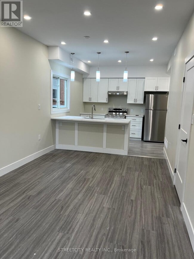 Building Photo - 346 Ashland Ave