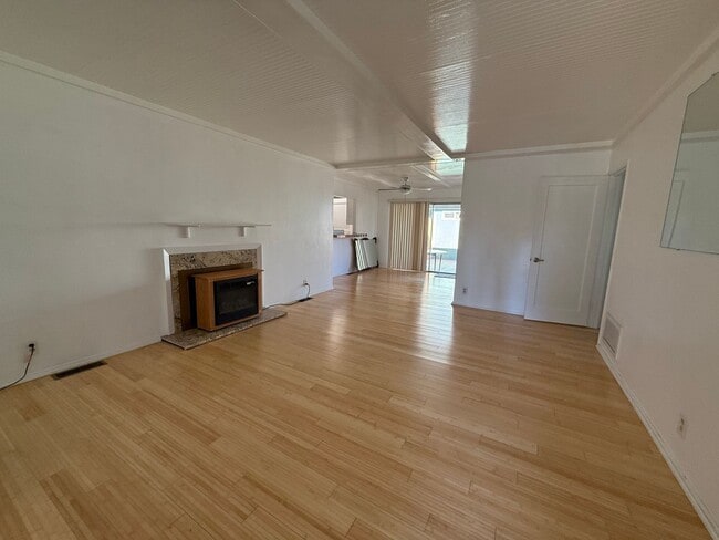 Photo - Open House Saturday 11/15 12-130 pm Hard f...