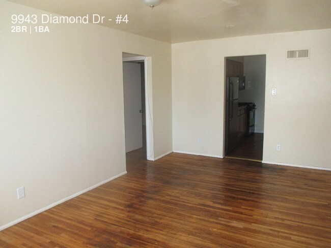 Building Photo - 9943 Diamond Dr