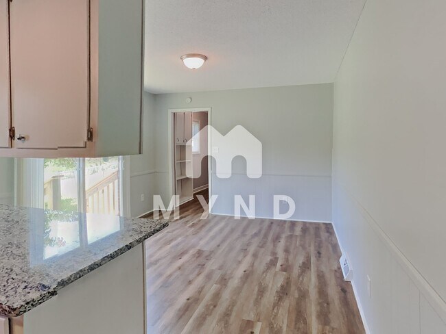 Building Photo - 4010 Angus Dr