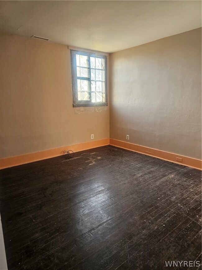 Foto del edificio - 714 Buffalo Ave