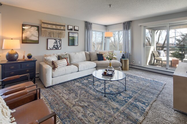 Building Photo - Avana Southview