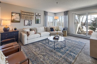 Building Photo - Avana Southview