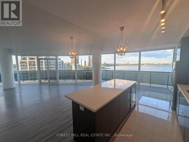 Building Photo - 80 Marine Parade Dr