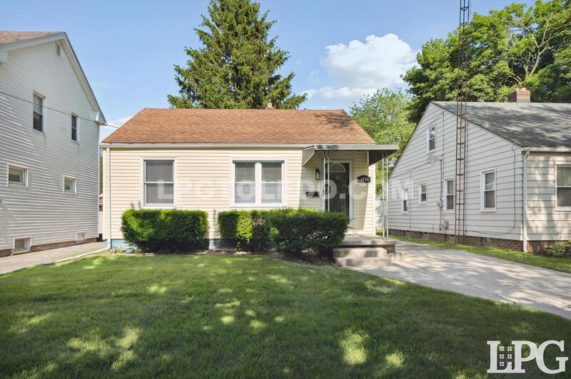 Primary Photo - 4606 Burnham Ave