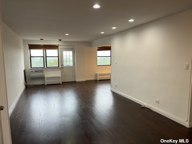 Building Photo - 84-9 155th Ave