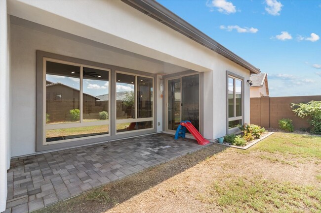Building Photo - 10128 E Supernova Dr