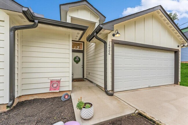Foto del edificio - 14986 Indian Hill Trail