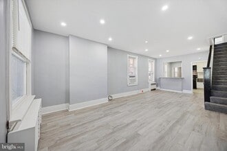 Building Photo - 23 Woodbine St