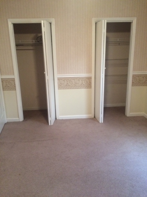 Building Photo - 2 Bedroom, 1 Bath apt