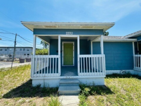 Photo - 2220 7th St S
