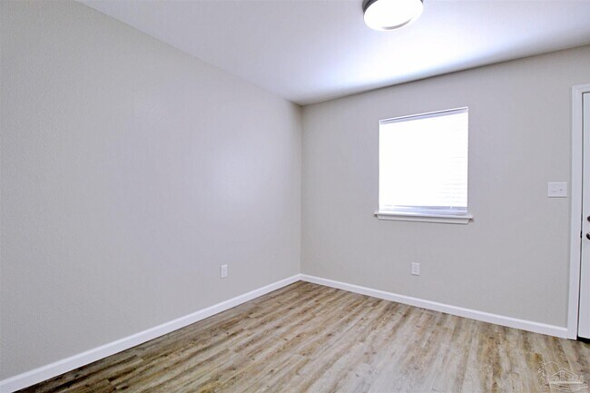 Foto del edificio - 2347 Wyatt St