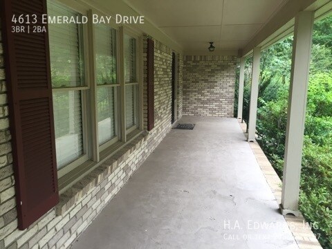 Foto del edificio - 4613 Emerald Bay Dr