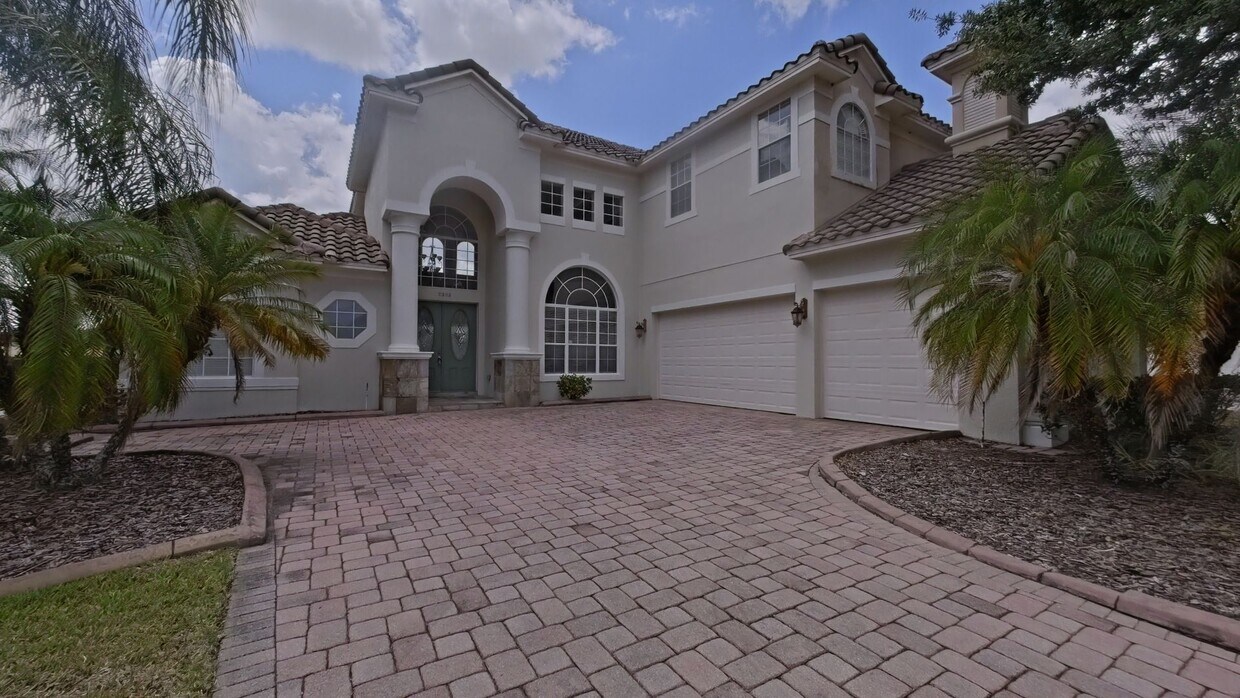 Primary Photo - Beautiful 4-bedroom , 4 bathroom House wit...
