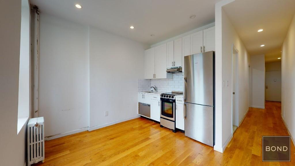 Foto principal - 314 E 91st St