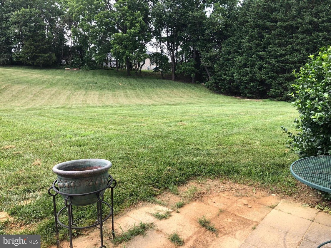 Foto principal - 8110 Arbor Way