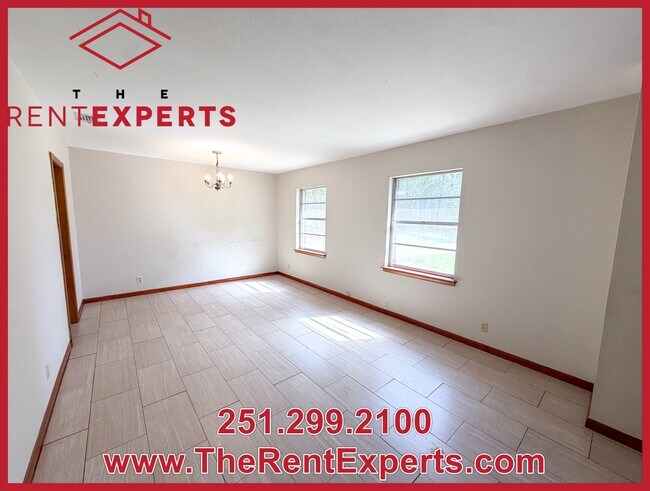 Foto del edificio - 1254 Lake Cir Dr W