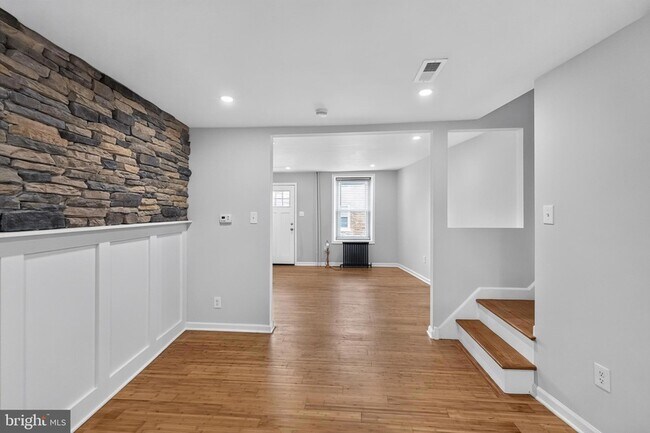 Foto del edificio - 4469 Silverwood St