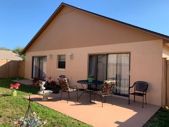 Foto del edificio - 3871 Long Grove Ln