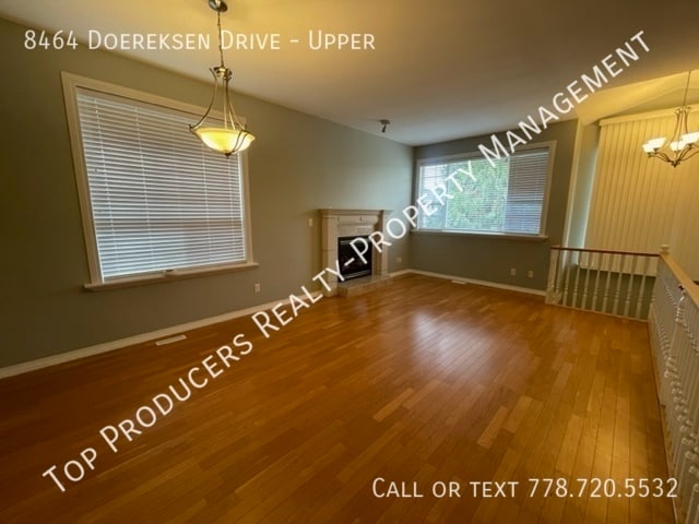 Building Photo - Beautiful Upper 4 Bedroom Suite