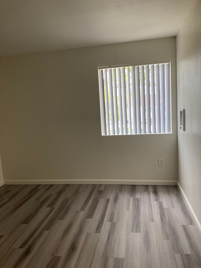 Building Photo - Camino Colony