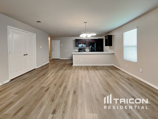 Building Photo - 9720 Marbach Brk