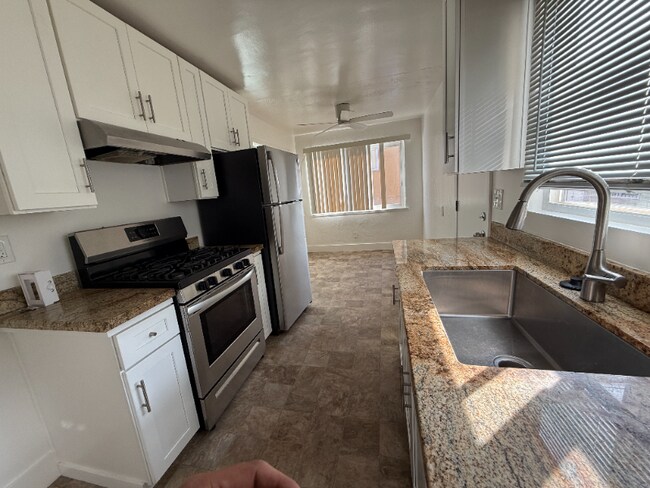 Foto del edificio - 1327 Ashby Ave