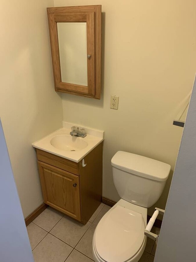 Building Photo - 96 Nichols Ave