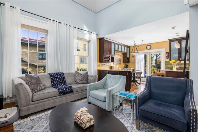 Foto del edificio - 75 Pelham Street UNIT C