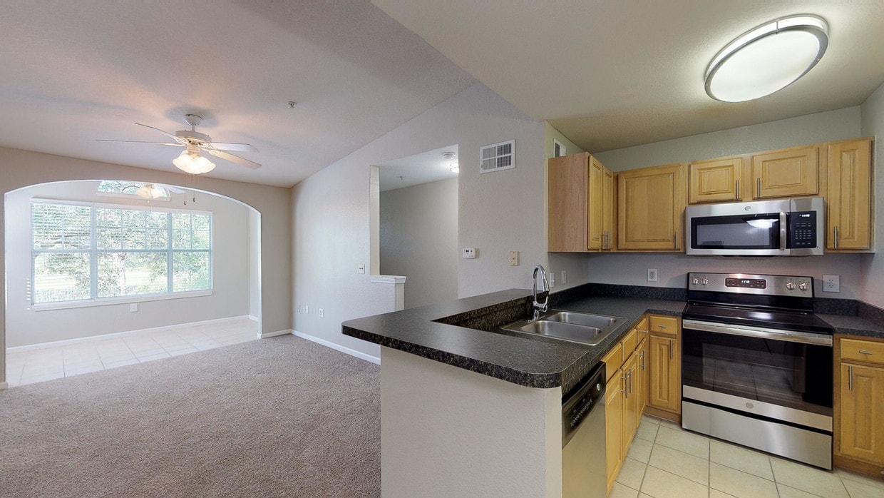 Photo - Heritage Estates – Center Square Apartments