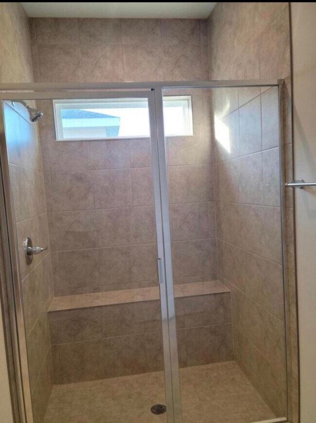 Foto del edificio - 4162 Keeson Cir
