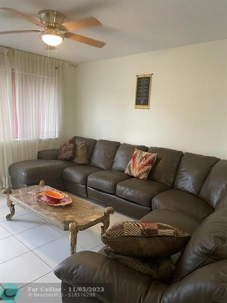 Foto del edificio - 2210 NW 193rd Terrace