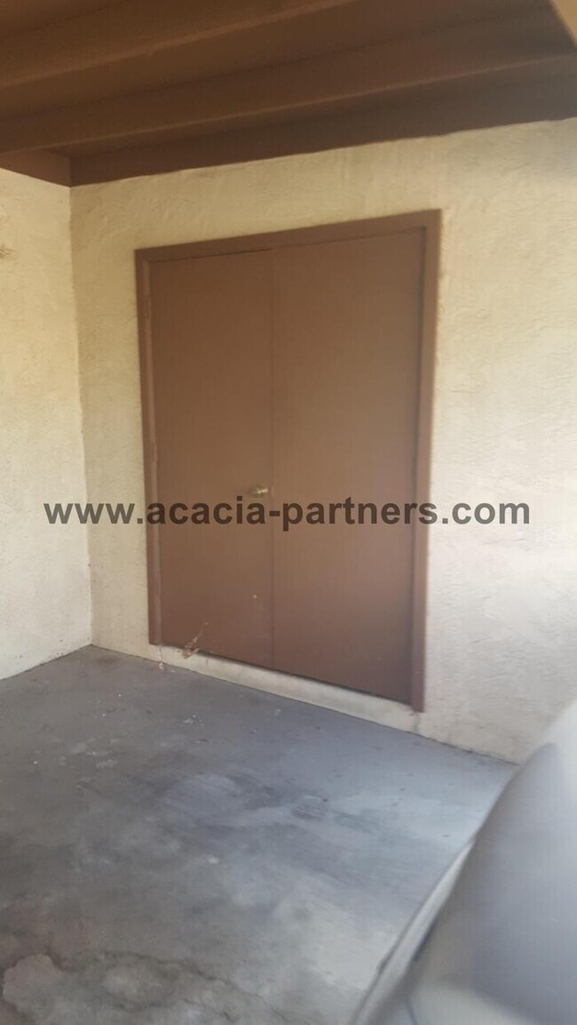 Foto del edificio - Great 2bedroom Townhome with yard