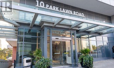 Building Photo - 10-610 Park Lawn Rd