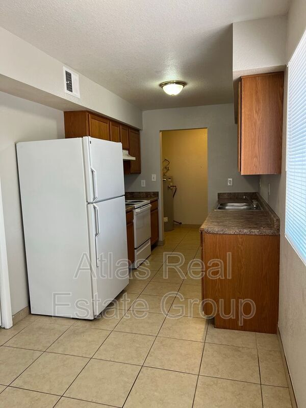 Foto del edificio - 58 W Inglewood St